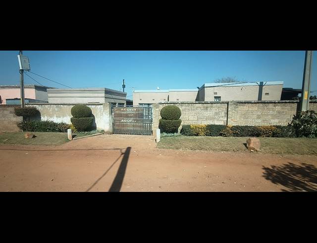 2 BEDROOM HOUSE FOR SALE IN TSHEPISONG
